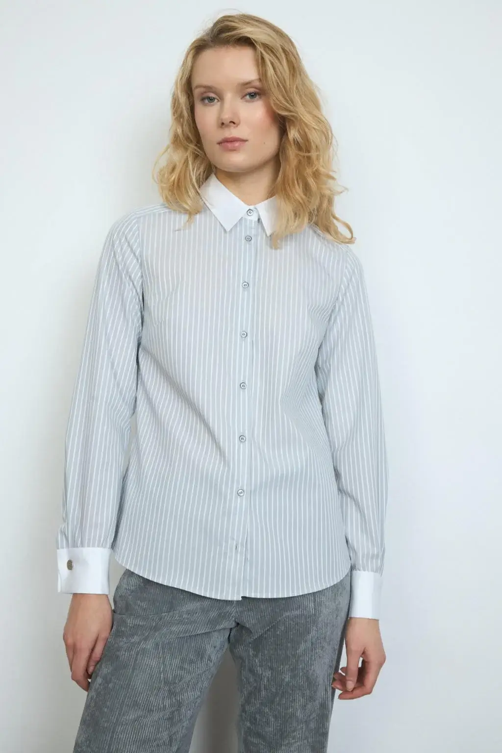 Πουκάμισο ριγέ γκρι-λευκό