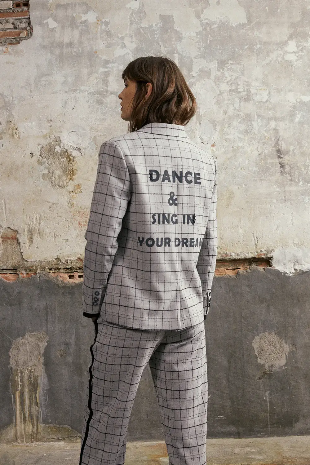 Γυναικείο Καρό Σακάκι με Κέντημα Rebel και Αστραπή