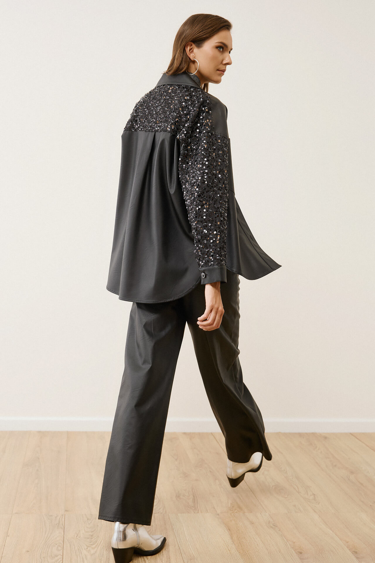 Πουκάμισο μαύρο με παγιέτα