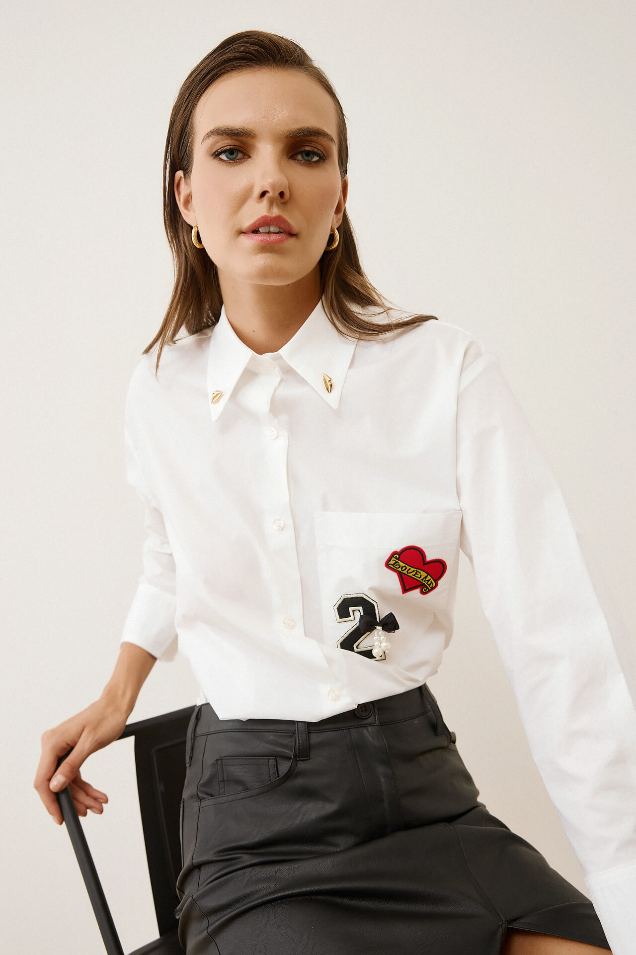 Λευκό Πουκάμισο με Κεντητές Λεπτομέρειες