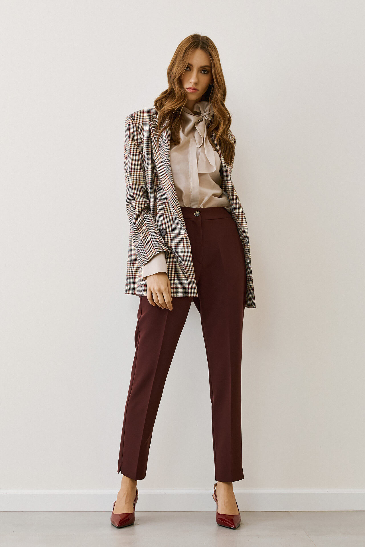 Μπορντό Ίσιο Παντελόνι με Ψηλή Μέση