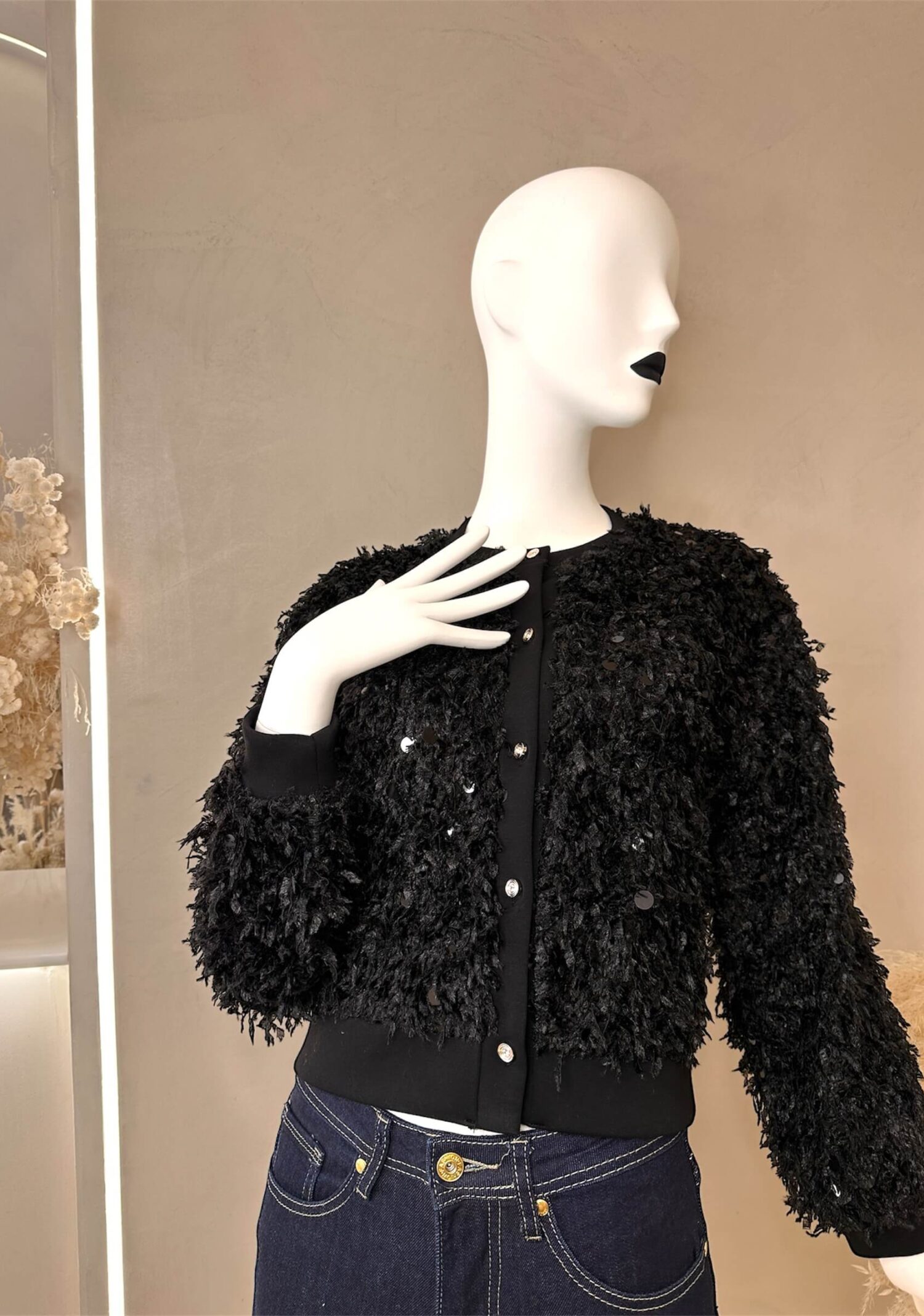 Μαύρη ζακέτα με παγιέτες